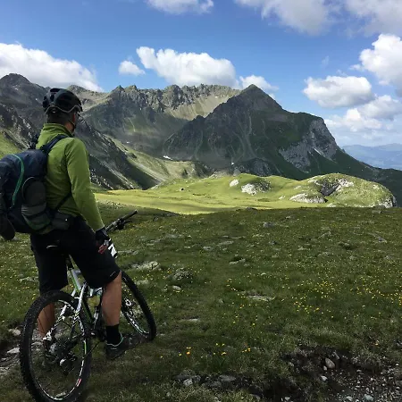 아파트 Le Balcon Des Aravis *